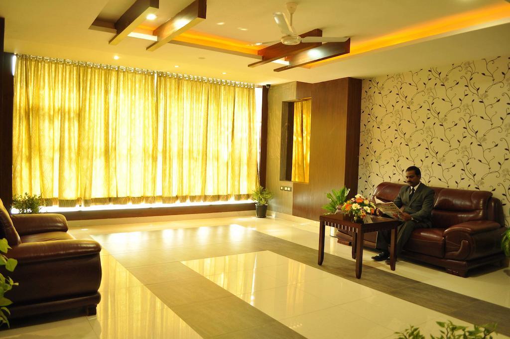 Swagath Residency Hotel Hyderabad Exterior photo